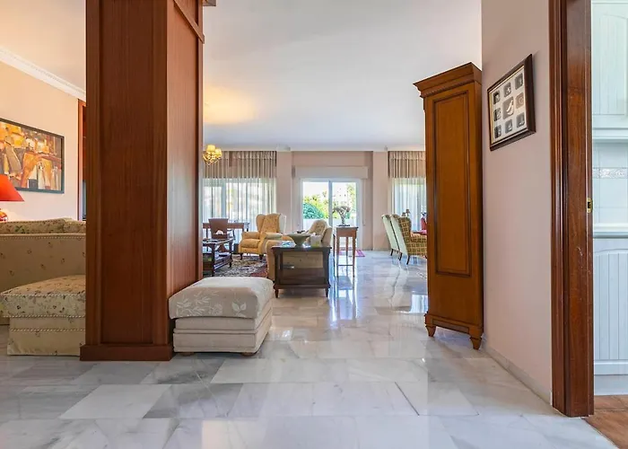Apartment - Puerto Banus, Spacious 3br