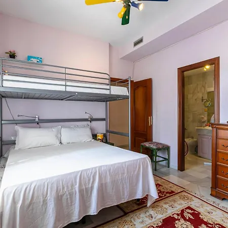 Marbella Home Rentals - Puerto Banus, Spacious 3Br Apartment Lejlighed *