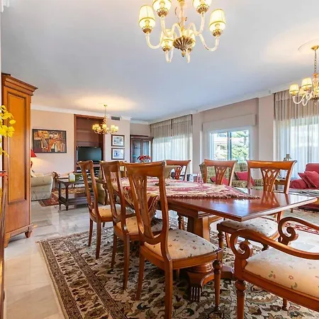 Διαμέρισμα Marbella Home Rentals - Puerto Banus, Spacious 3Br Apartment Μαρμπέλλα