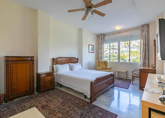 - Puerto Banus, Spacious 3br דירה *