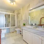 - Puerto Banus, Spacious 3br Apartman