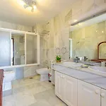 - Puerto Banus, Spacious 3br Marbella